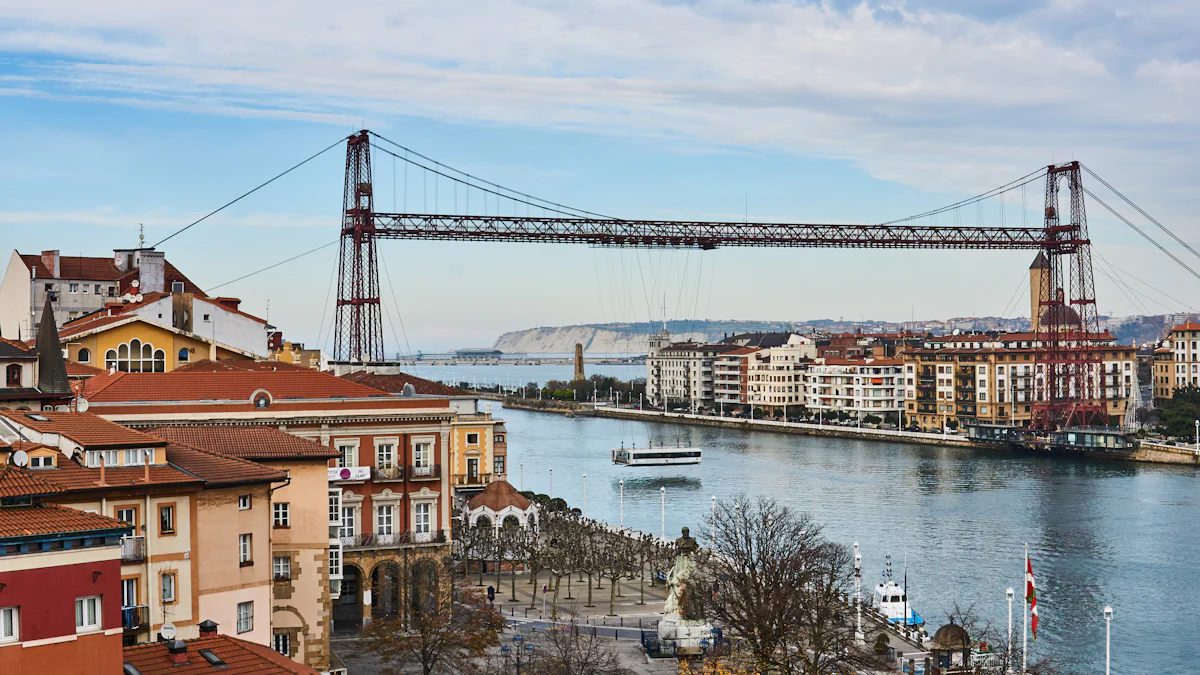 El Puente Bizkaia sobre la ría, entre Getxo y Portugalete